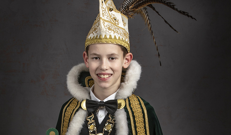 Jeugdprins Stan zwaait scepter over Vossendarp en opent Blagenbal