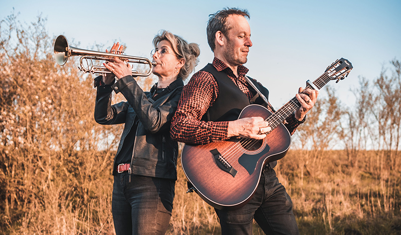 Terug in de tied met Duo Een en Ander in Natuurtheater Zeddam